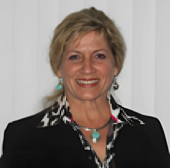 Portrait of Dr. Nicki Harrington